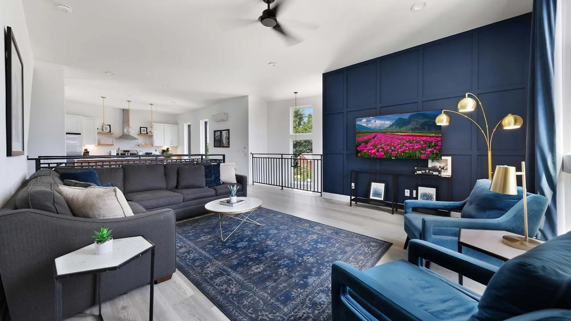 The Iris - Walk To Dining And Nightlife Plus Rooftop!